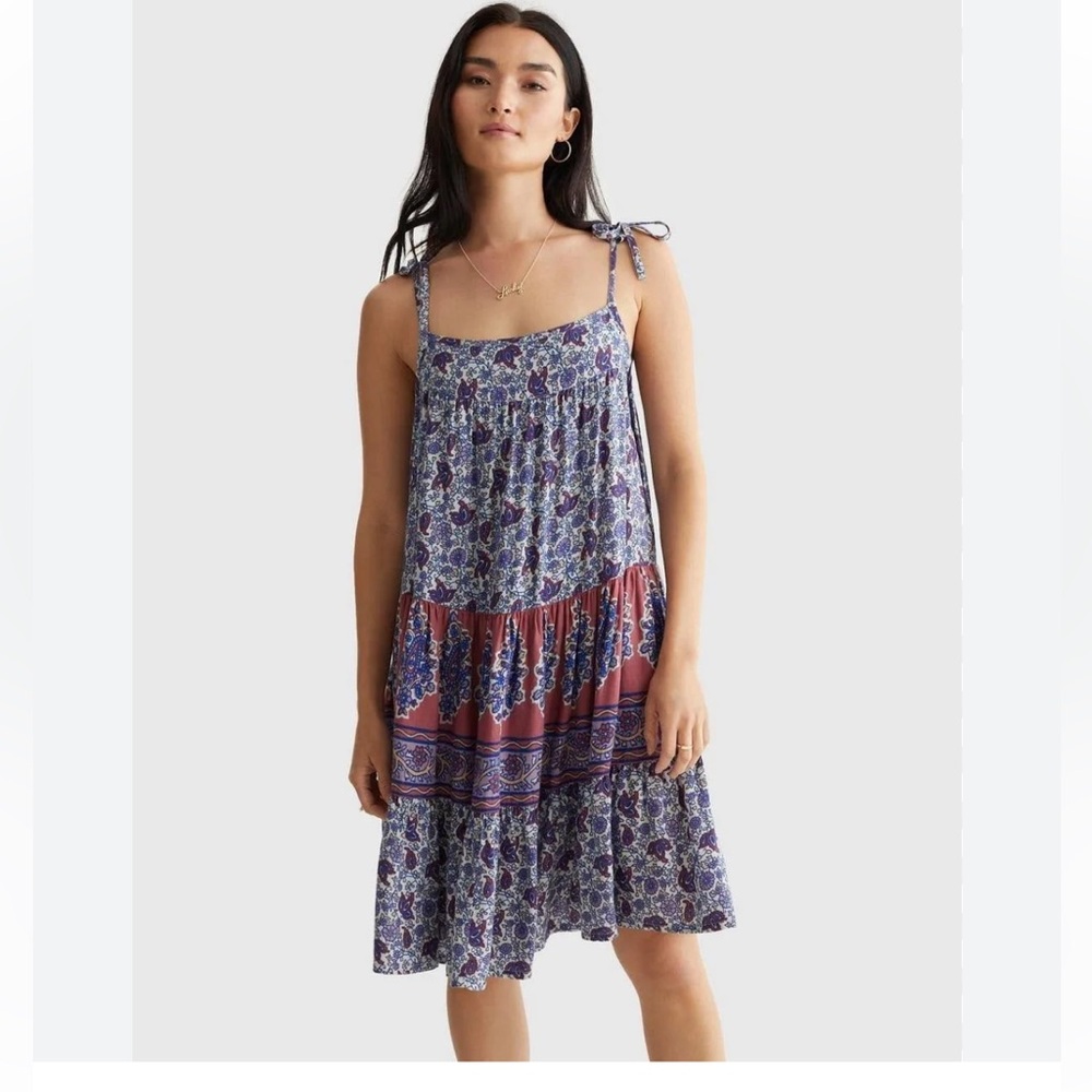 🪻Lucky🪻Printed Tiered Cami Dress Dress. Size M